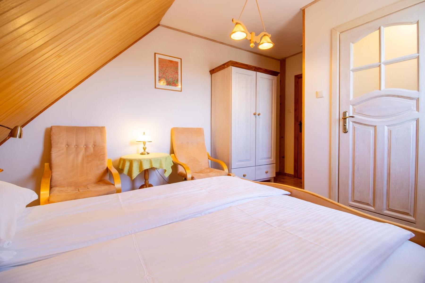 Wisniowy Sad Guest House Bialowieza Bagian luar foto
